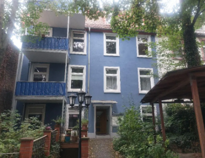 Wunderschöne, große und helle 3 Zi.-Dach-Mais.-Whg. mit großer Sonnen-Terrasse